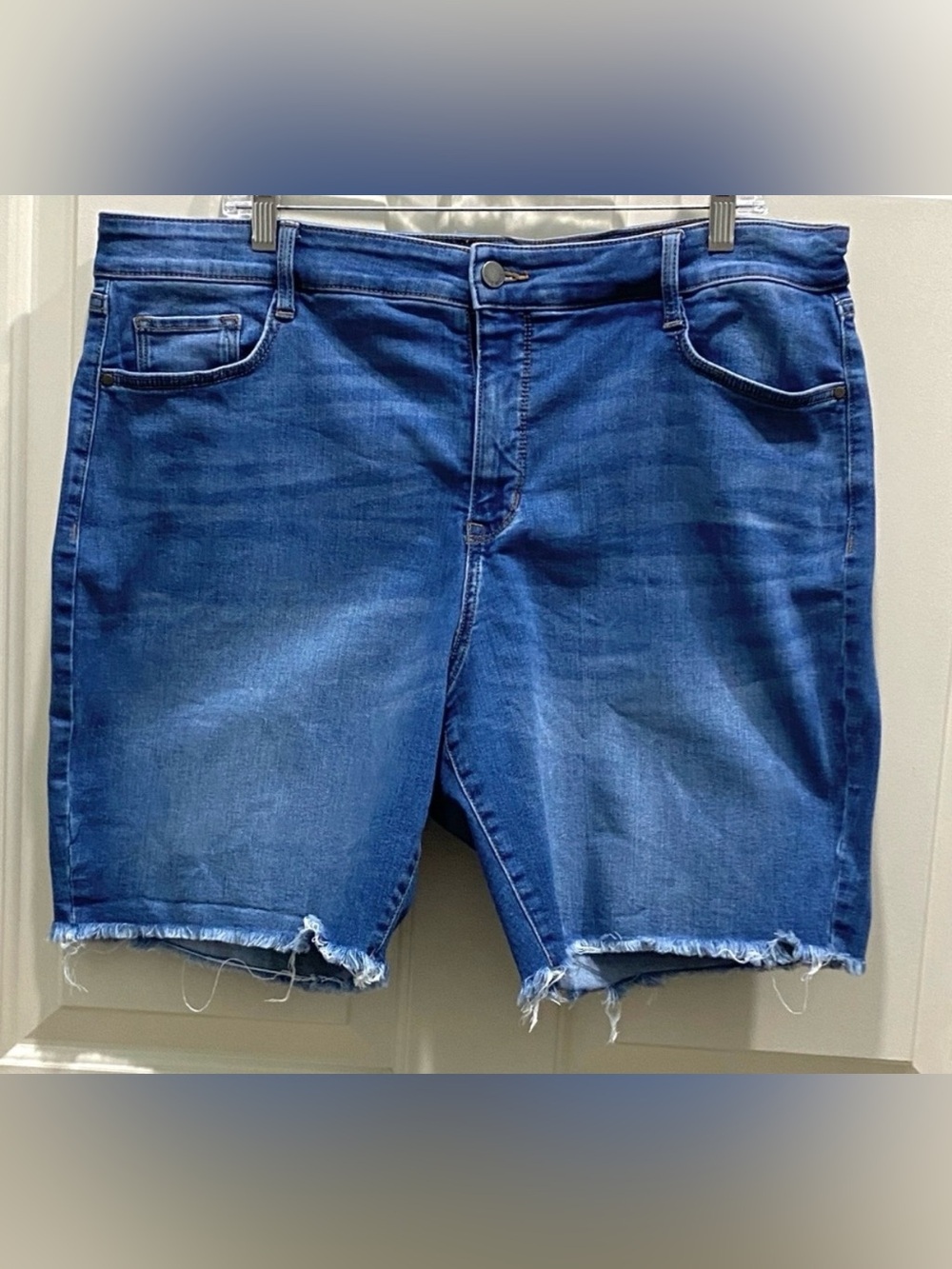 Nine West Bermuda Blue SZ 18 Trendy Preppy Weekend Wear Chic Denim Jean Shorts